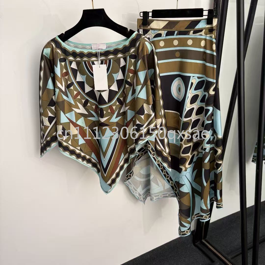 Streetwear Brand Top - Set Gaun Jubah Hitam Wanita Desain